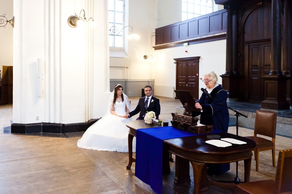 Bruiloft ceremonie in de Akerk in Groningen Bruiloft ceremonie in de Akerk in Groningen